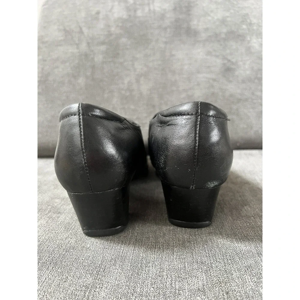 Clarks Sugar‎ Spice Pumps Womens Size 10M Black Leather Shooties 2